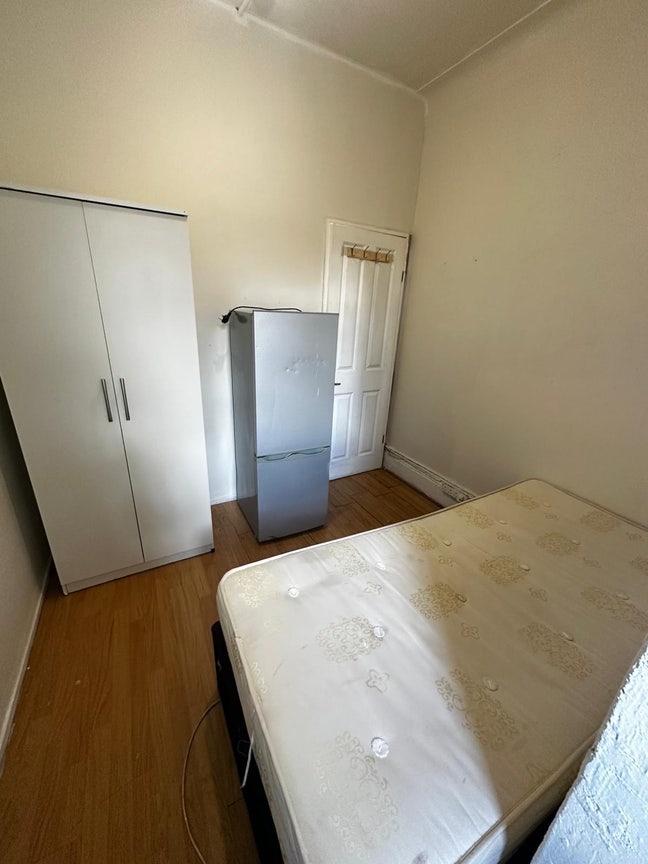 🛏️ Double Room to Let in - Streatham Hill Main Photo