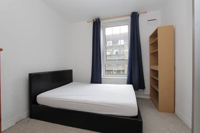 Amazing 3 rooms in Wapping E1W to move ASAP Main Photo
