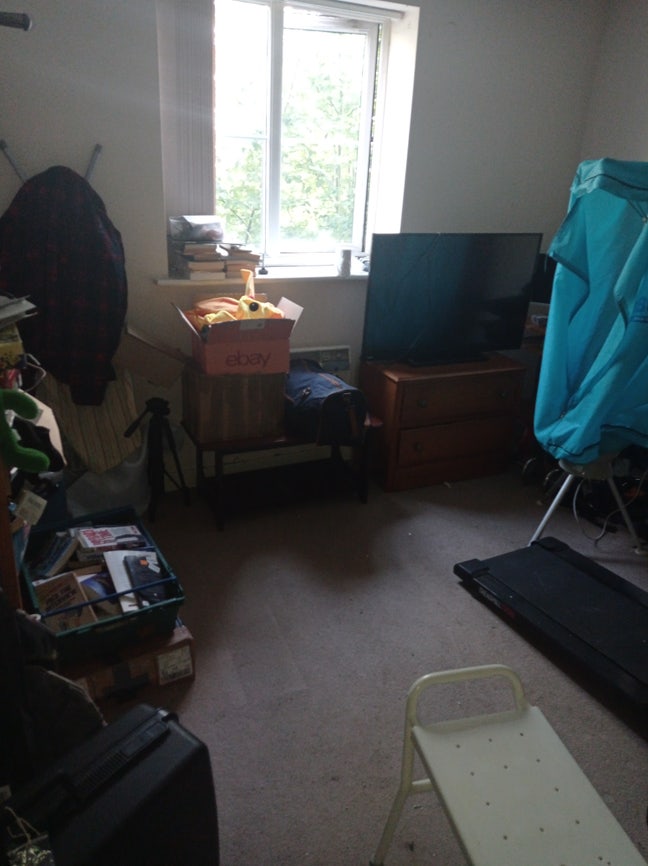 Room for rent DSS/UC welcome Main Photo