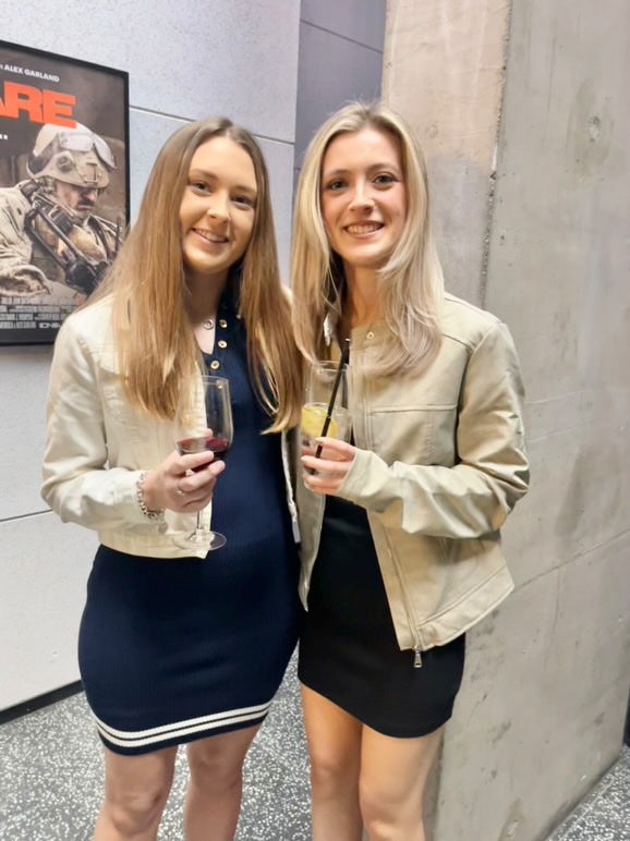 22 year old female seeks room in London Main Photo