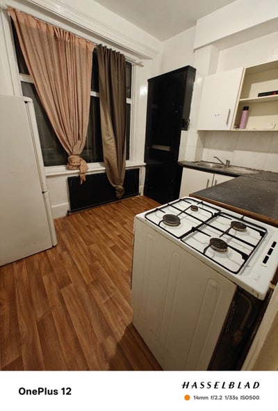  2-Bedroom Flat with Spacious Kitchen  Main Photo
