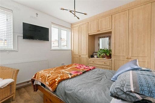 Two double rooms. Spacious house. Liverpool St. Main Photo