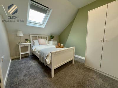 Modern Living Awaits: Luxury Rooms Available Now  Main Photo