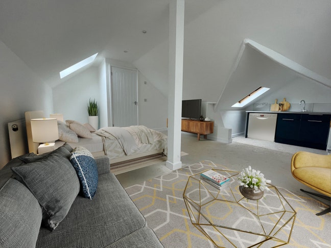 Studio Room - Ensuite & Kitchen (Couples Welcome) Main Photo