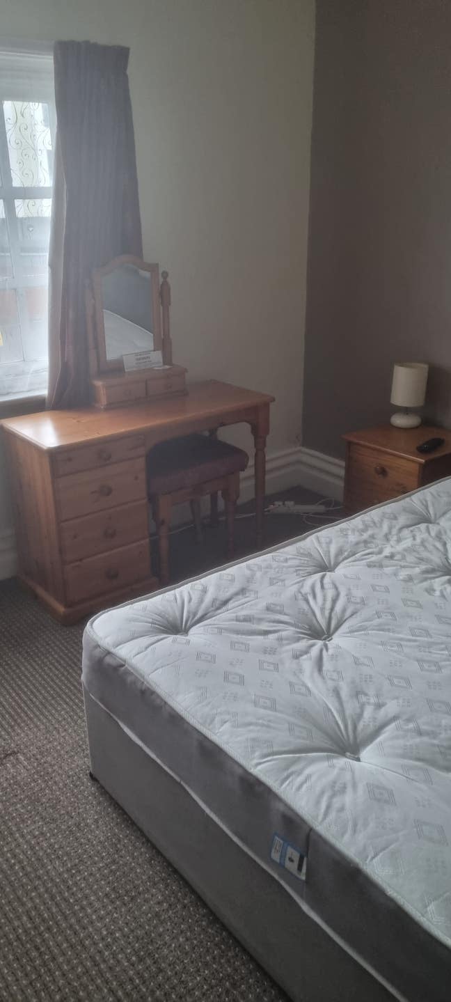 Room to let  Main Photo