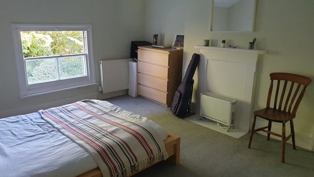 Looking for a CLEAN and friendly female in NW3 Main Photo
