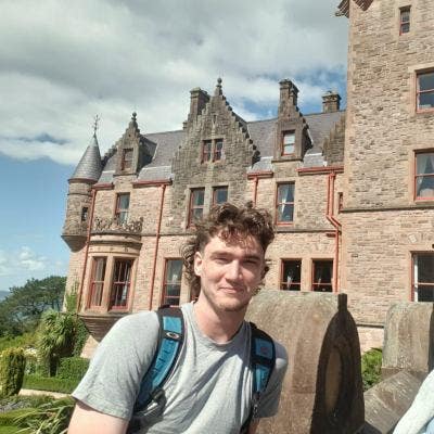 Looking to be close to uni of glasgow. I'll b... Main Photo