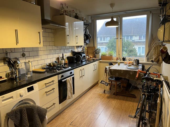 Double room in Peckham (3-4 months)  Main Photo