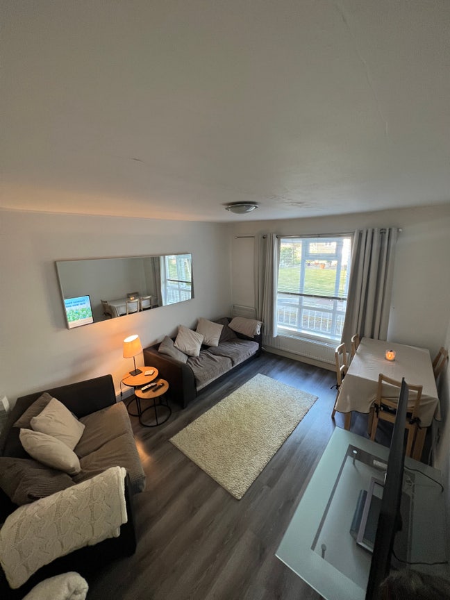 Double room In Clapham/Balham area. Females only  Main Photo