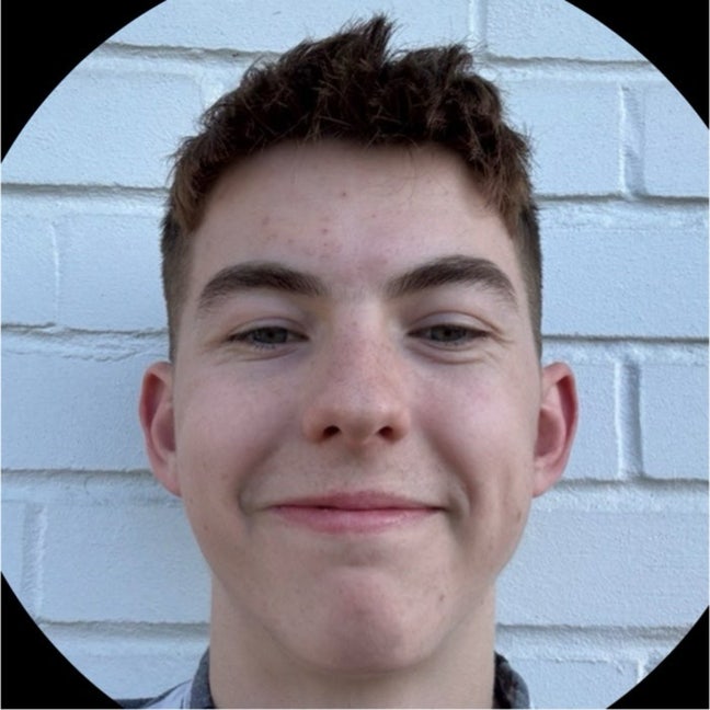 Professional Male seeks a double room Main Photo