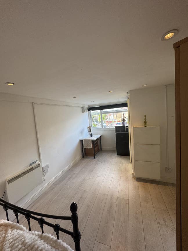 Lovely Small Studio annex Main Photo
