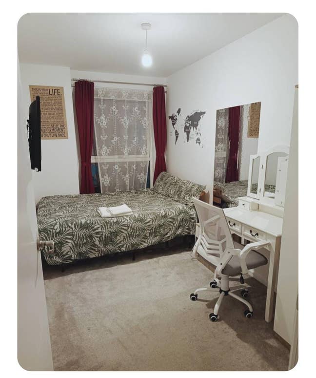 Double Room + Own Bathroom – Bills Inc.– Hounslow Main Photo