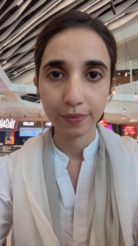I am a female student aged 27. I am looking f... Main Photo