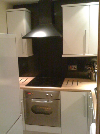 2 bed flat - available Meadows  Main Photo