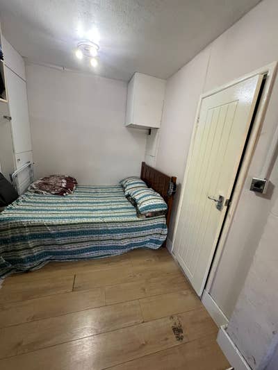 Studio Flat for Rent  Main Photo