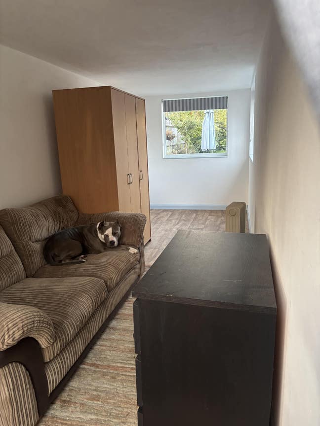Large double bedroom external of family home Main Photo