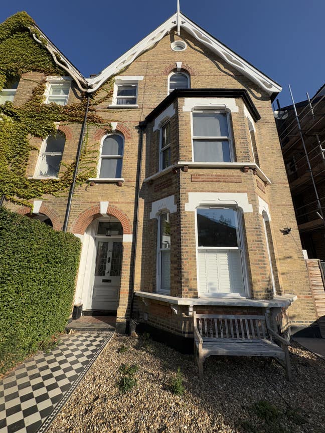 Female flatmate wanted - Double room in Streatham  Main Photo