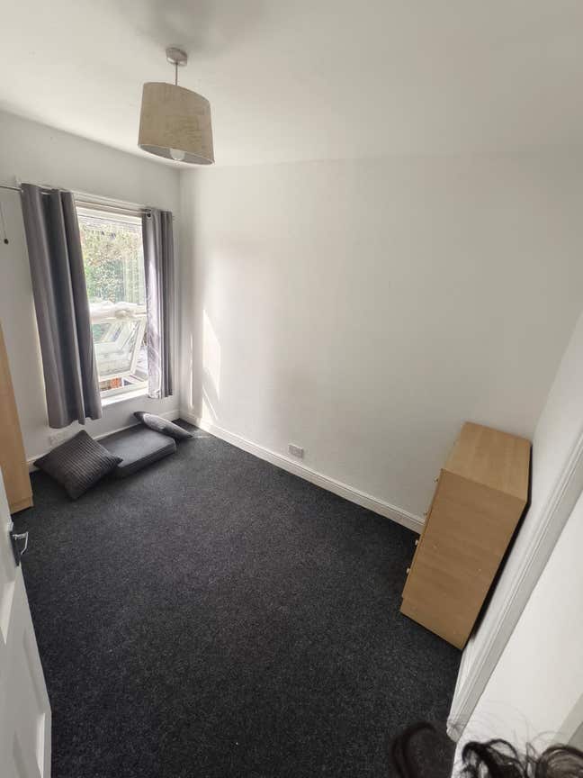 Furnished Single Room in Shared House Main Photo