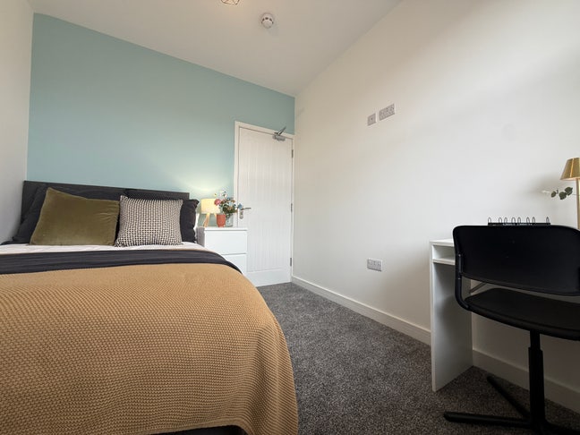 Brand New Rooms  - Bath St Main Photo