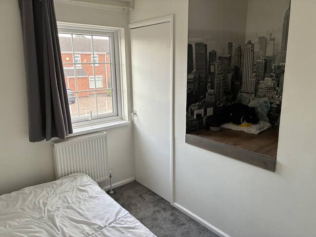 Room for mature student/professional  Main Photo