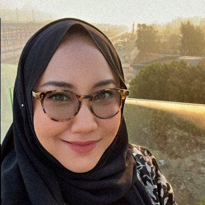 Professional Female seeks a single or double room Main Photo