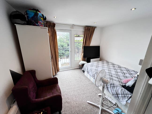 ✨ Ensuite Room Available in Wembley - for 06/09 Main Photo