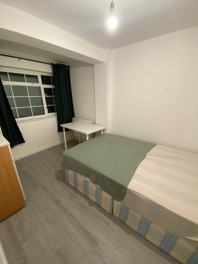 💙 Double Room in Uxbridge- Single or Double Use Main Photo