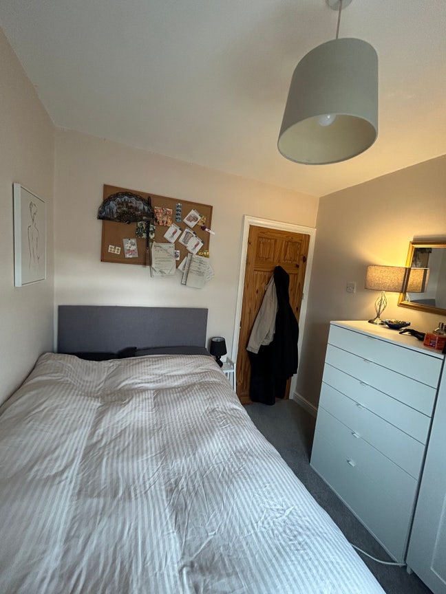 Double room available in Didsbury Main Photo