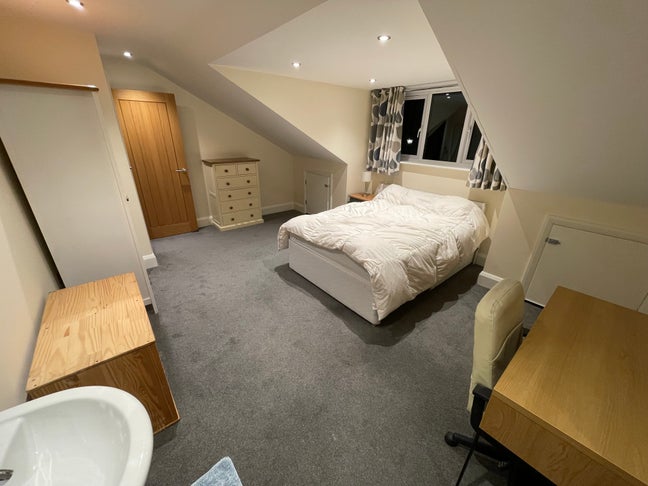 Double room in chalet bungalow Main Photo
