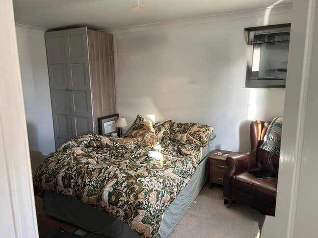 Large double room  Main Photo