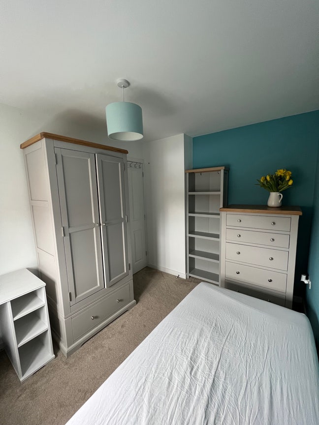 Single furnitured room with bathroom  Main Photo