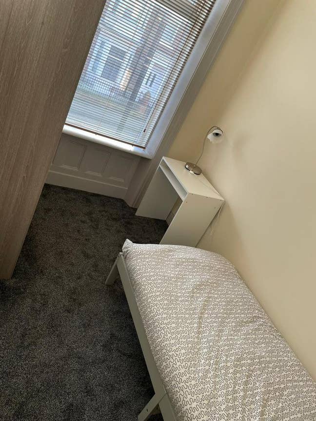 Bright Room in Sunderland Main Photo