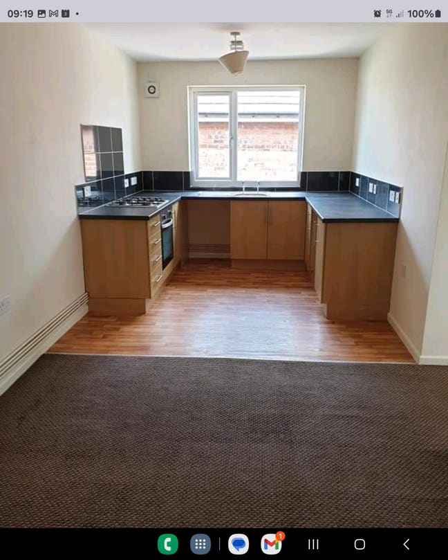 Entire One Bedroom Apartments. TO LET Main Photo