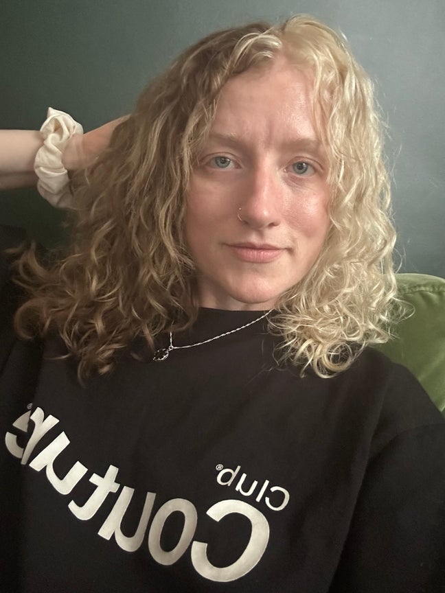 Looking for a new house mate in north west :)  Main Photo