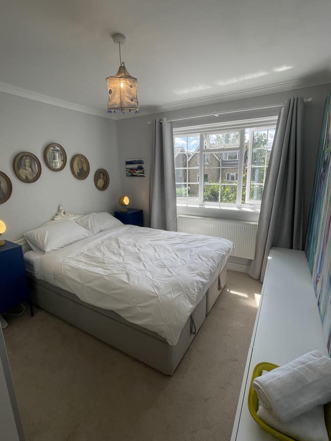 Bright two-bed flat next to Kew Gardens Main Photo