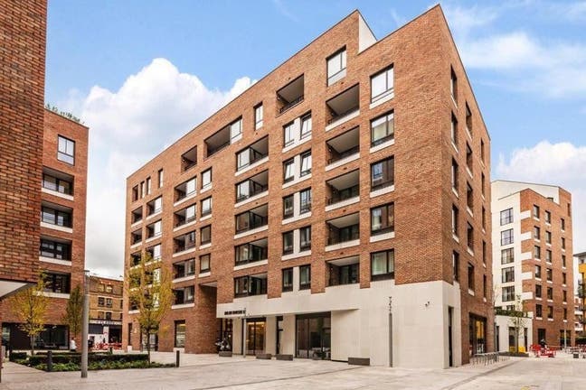 Luxurious Double Bedrooms in Zone 1-Hoxton Main Photo