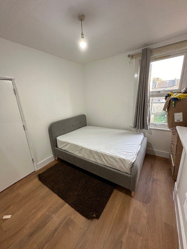 3 Beautilful Rooms in Upton Park/East Ham!! Main Photo