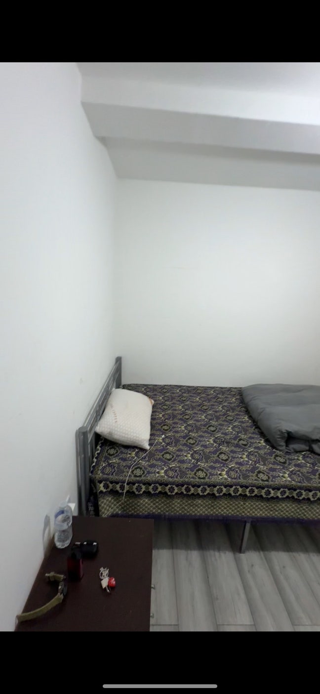 Cheaper Room for rent Main Photo