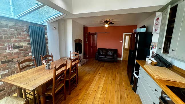Old Town Double Room Available Main Photo