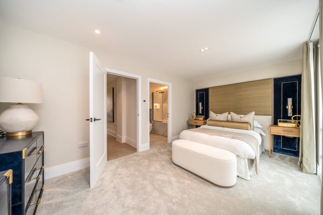 Grand Union Row Rental Main Photo