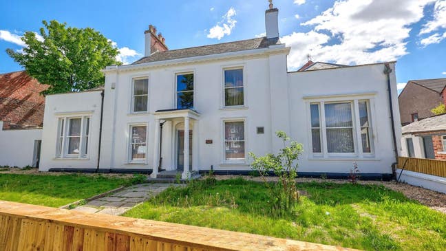 Spacious Double Room - All Bills Included Main Photo