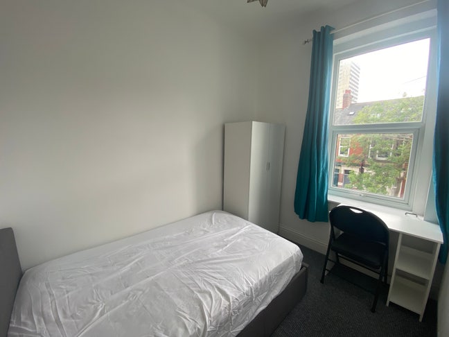 Room for rent (bills included) East Jesmond Main Photo
