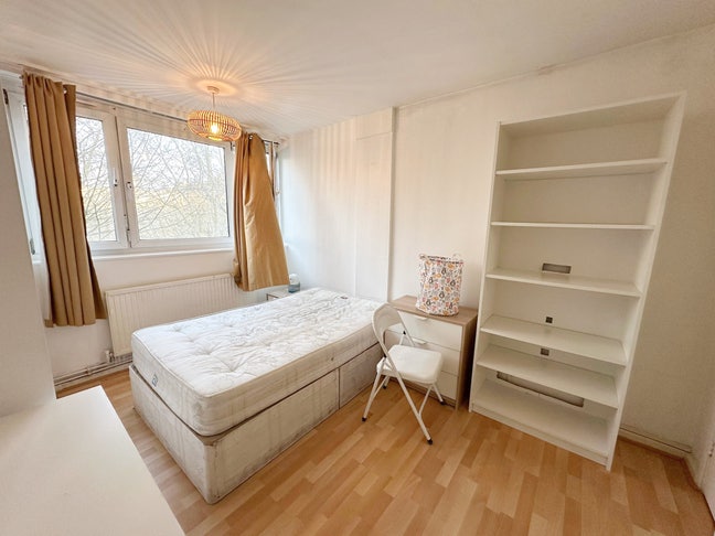 Bright Double Room Surrey Quays - Canada Water Main Photo