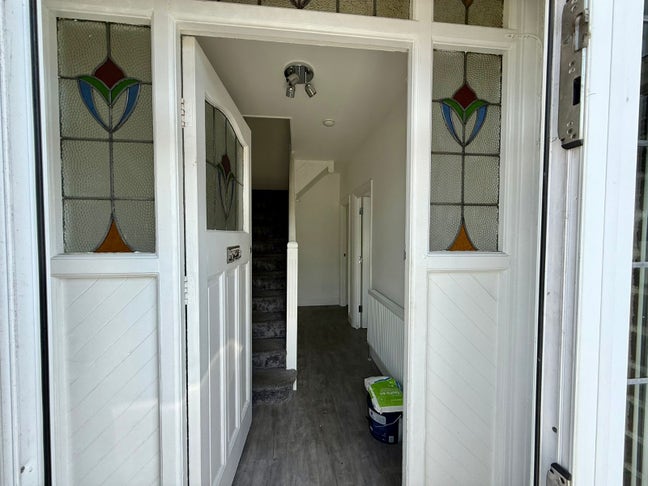 🏠 Affordable Rooms, Flats & Houses in London – Mo Main Photo