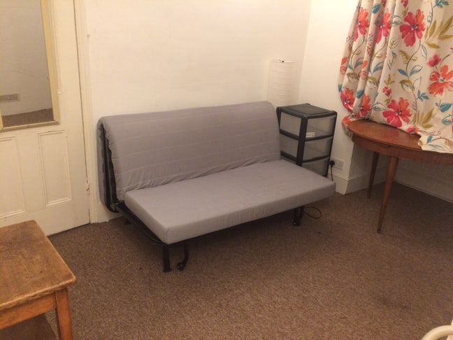 Small double room - Blackhorse Road  Main Photo