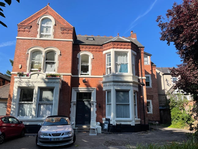 Double room Mapperley Pk 10 mins city centre  Main Photo
