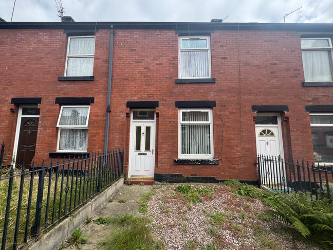 4 Dunsterville Terrace Main Photo