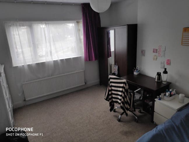 Spacious King-Size Double Room North Harrow/Hill Main Photo