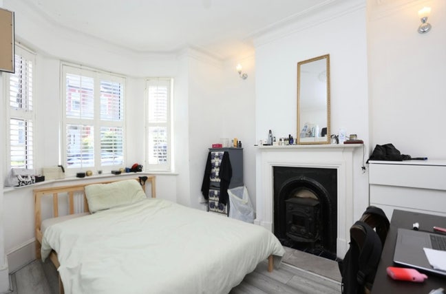 Large room in Plumstead SE18  Main Photo