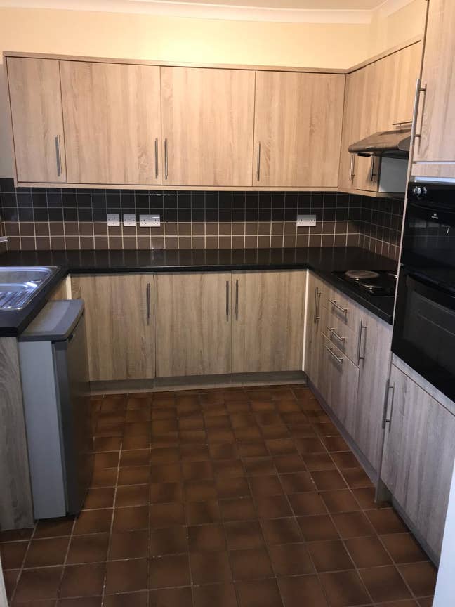 ***Spacious 2 Bedroom House in Luton Town Centre** Main Photo